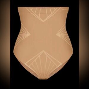 NWT Honeylove ShadowSculpt Brief Sand 3X Plus Shapewear Retail $79 discontinued